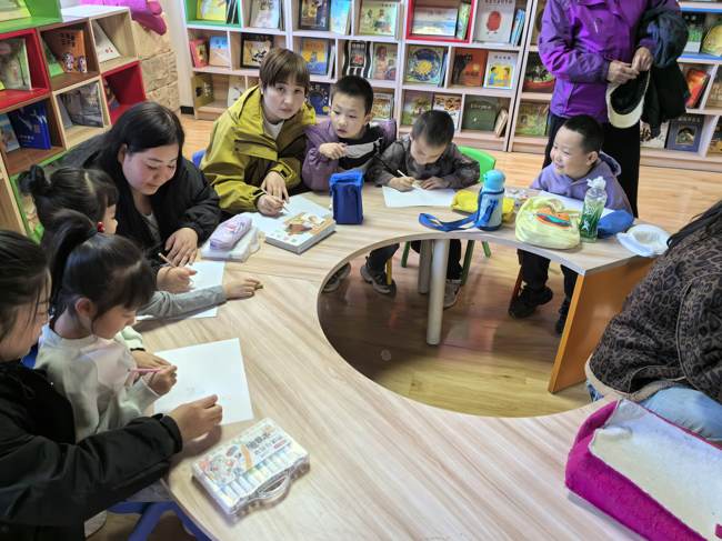 在蔚县新华书店趣学汉字文化 感悟文字魅力